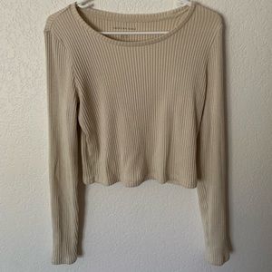 AMERICAN EAGLE cropped long sleeve shirt